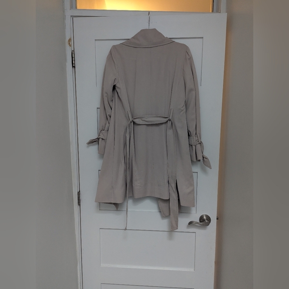 Club Monaco Ellayne Trench Coat - Picture 9 of 14